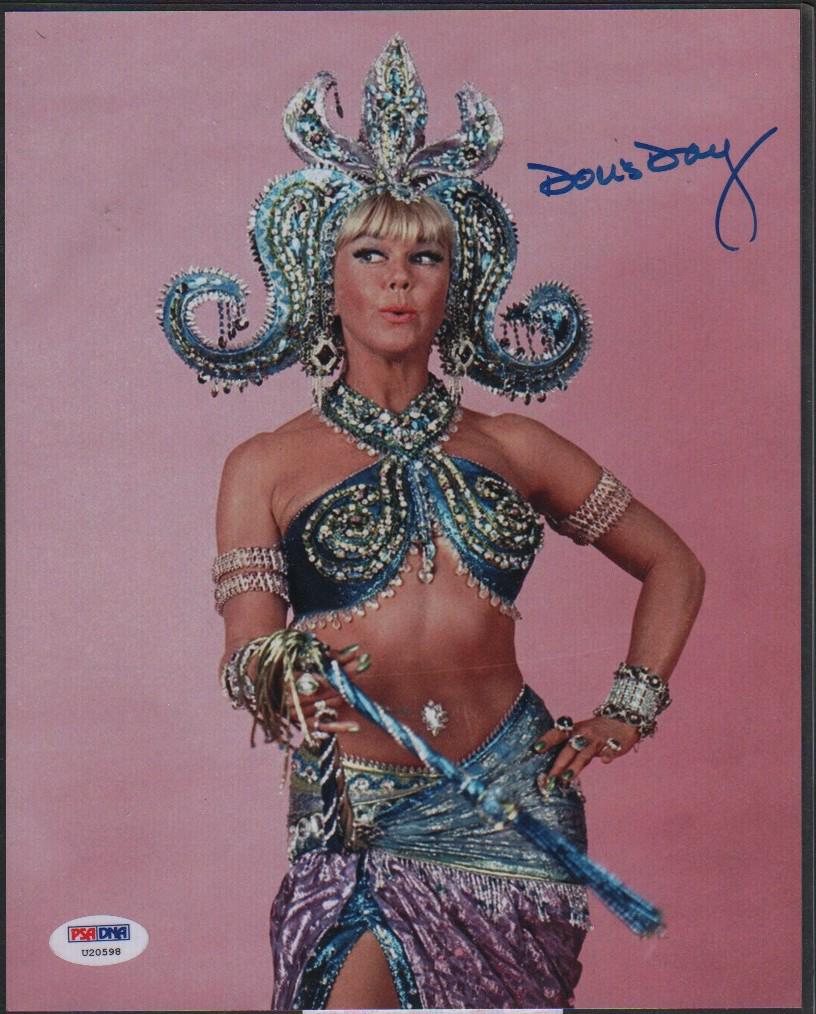 Doris Day signed photograph (1 of 1)