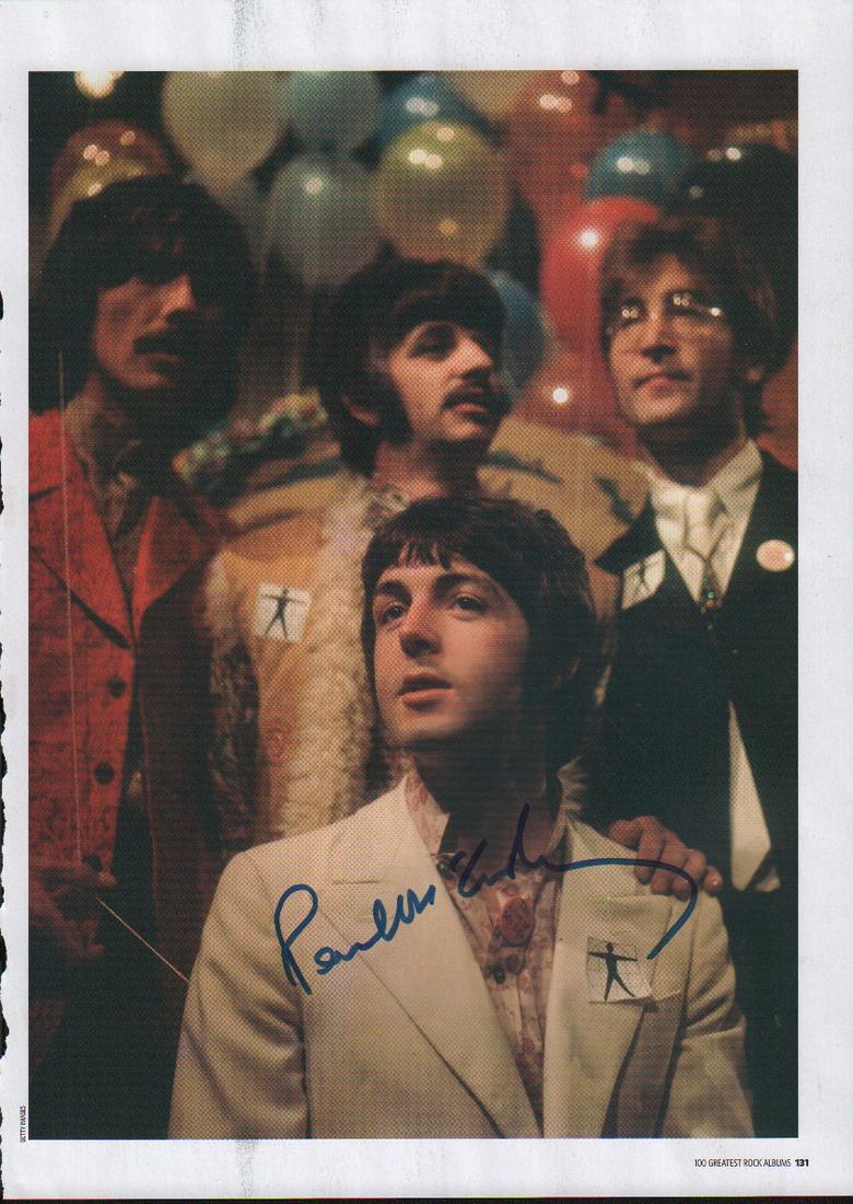 Paul McCartney signed 9x12 photograph (1 of 1)