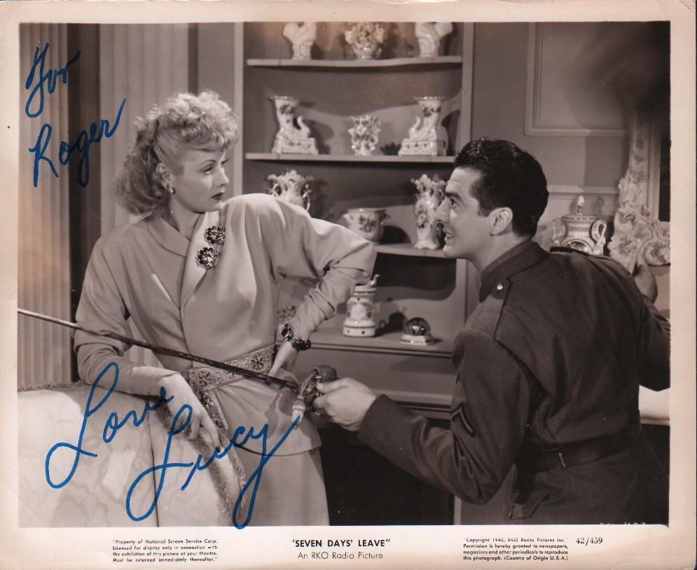 Lucille Ball signed photograph -  I Love lucy ! (1 of 1)