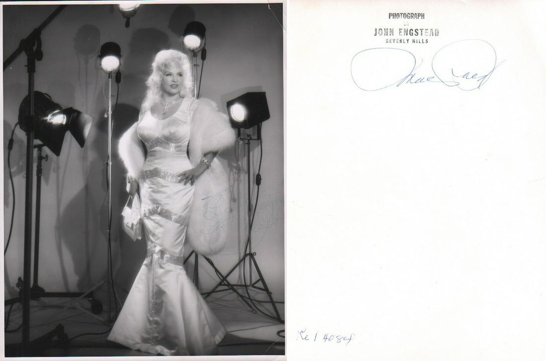 Mae West signed vintage photograph (1 of 1)
