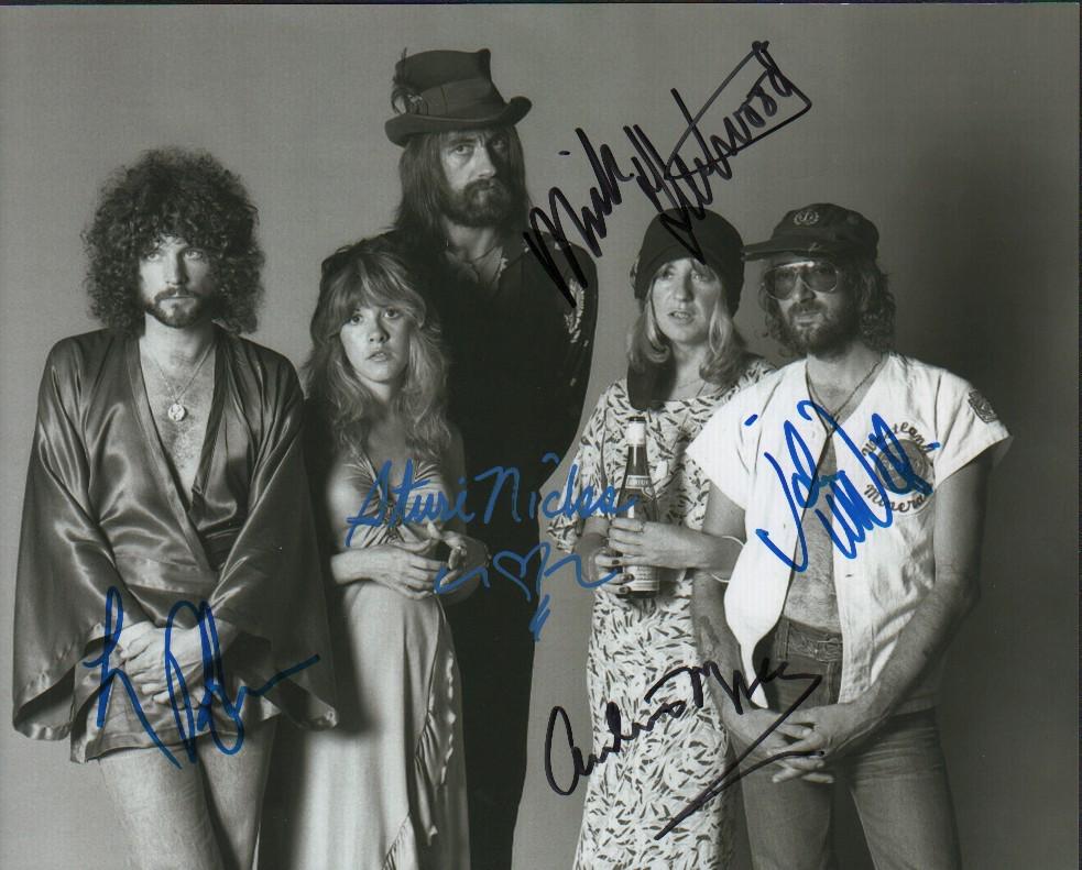 Fleetwood Mac signed photograph (1 of 1)