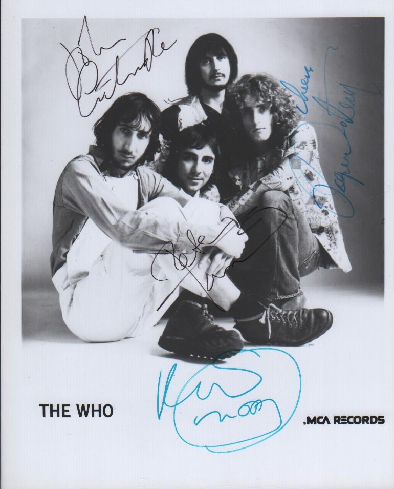 The WHO signed photograph (1 of 1)
