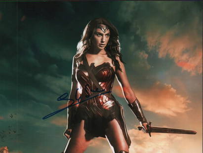 Gal Gadot Wonder Woman signed photograph: A Wonder Woman signed Gal Gadot photograph with COA