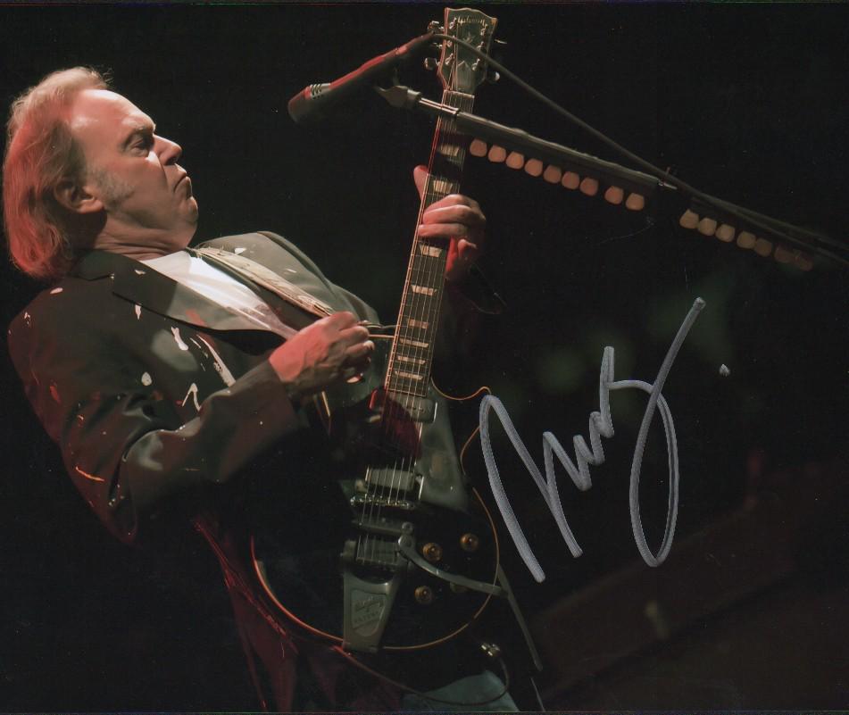 Neil Young signed photograph (1 of 1)