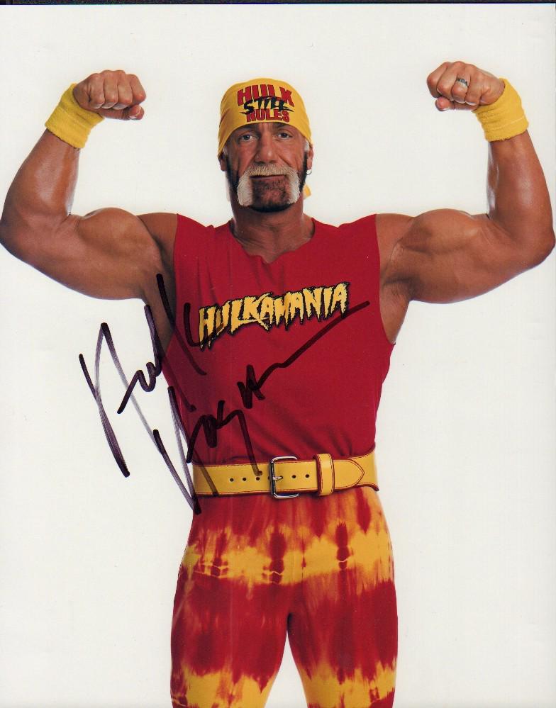 Hulk Hogan signed photograph (1 of 1)