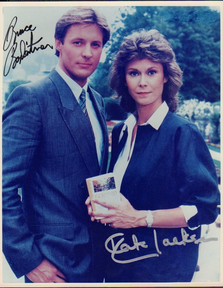 Scarecrow and Mrs King cast signed photograph (1 of 1)