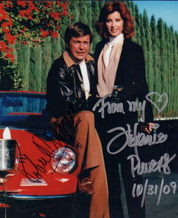 Hart to Hart cast signed photograph: A color sexy signed 8x10 by both stars of the TV series Robert Wagner and Stephanie Powers with COA