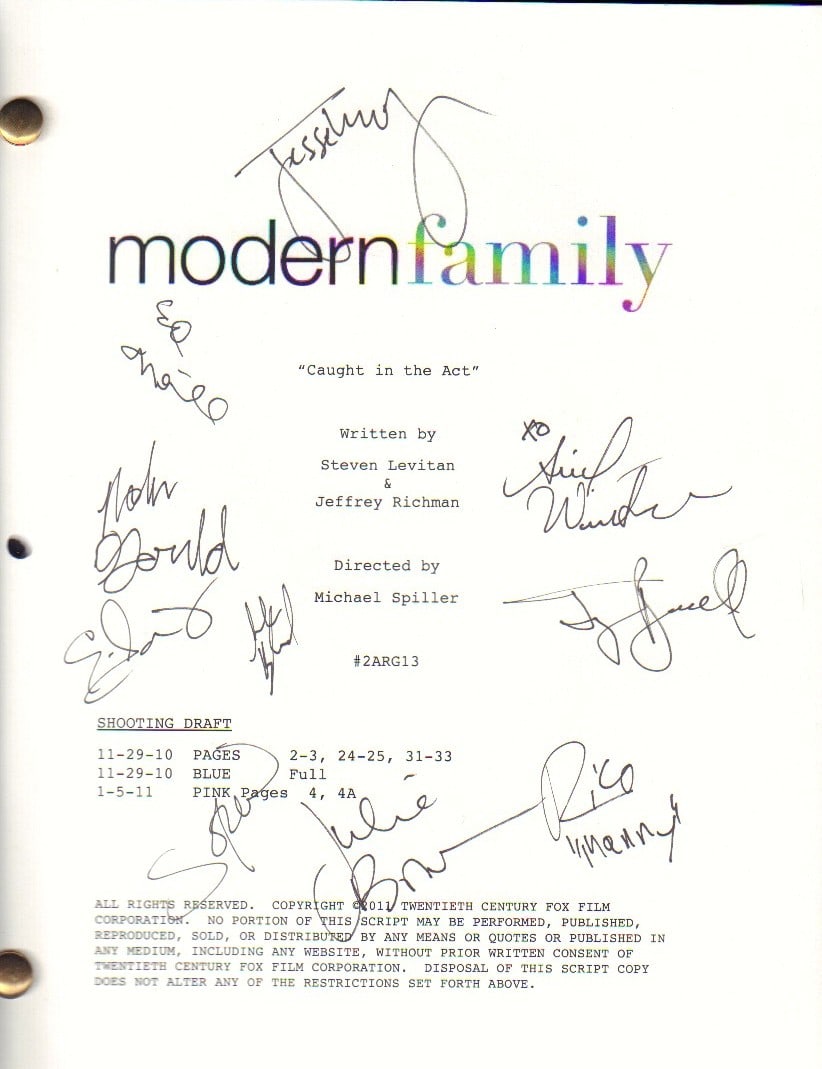 Modern Family script cast signied (1 of 1)