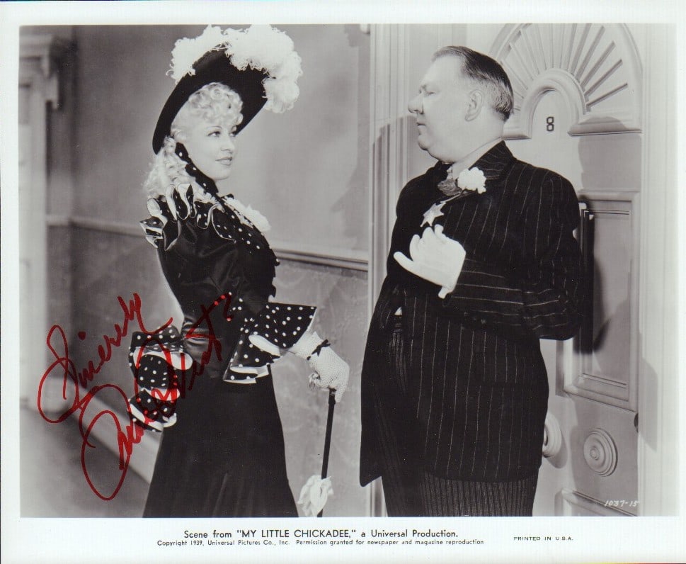 Mae West signed photograph (1 of 1)