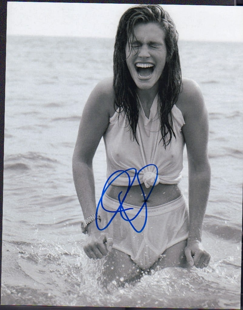 Julia Roberts signed photograph (1 of 1)