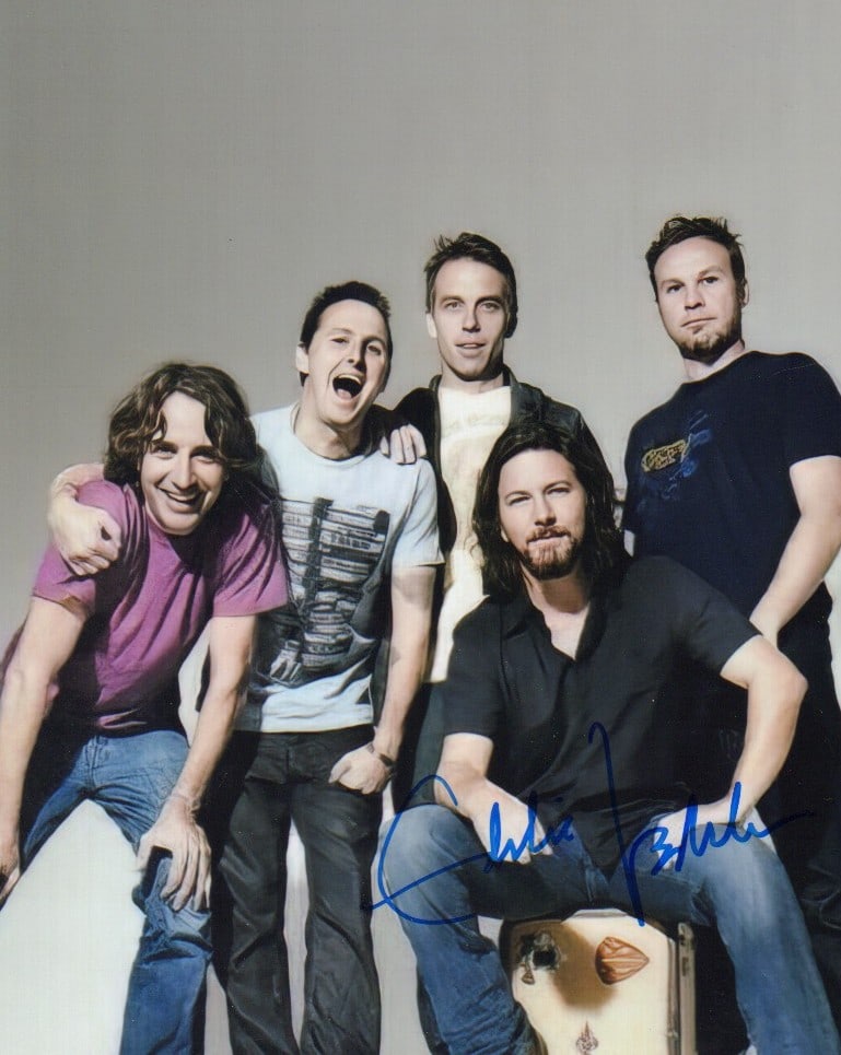Eddie Vedder signed photograph (1 of 1)