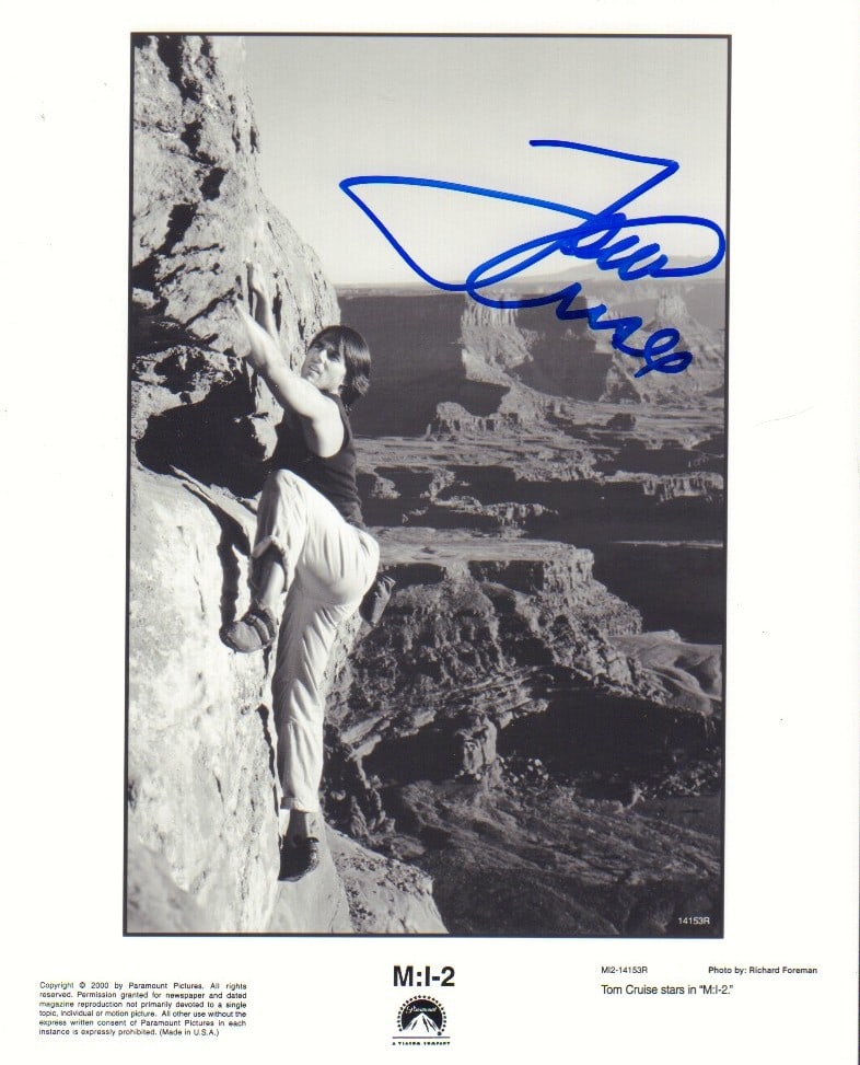 Tom Cruise signed photograph (1 of 1)