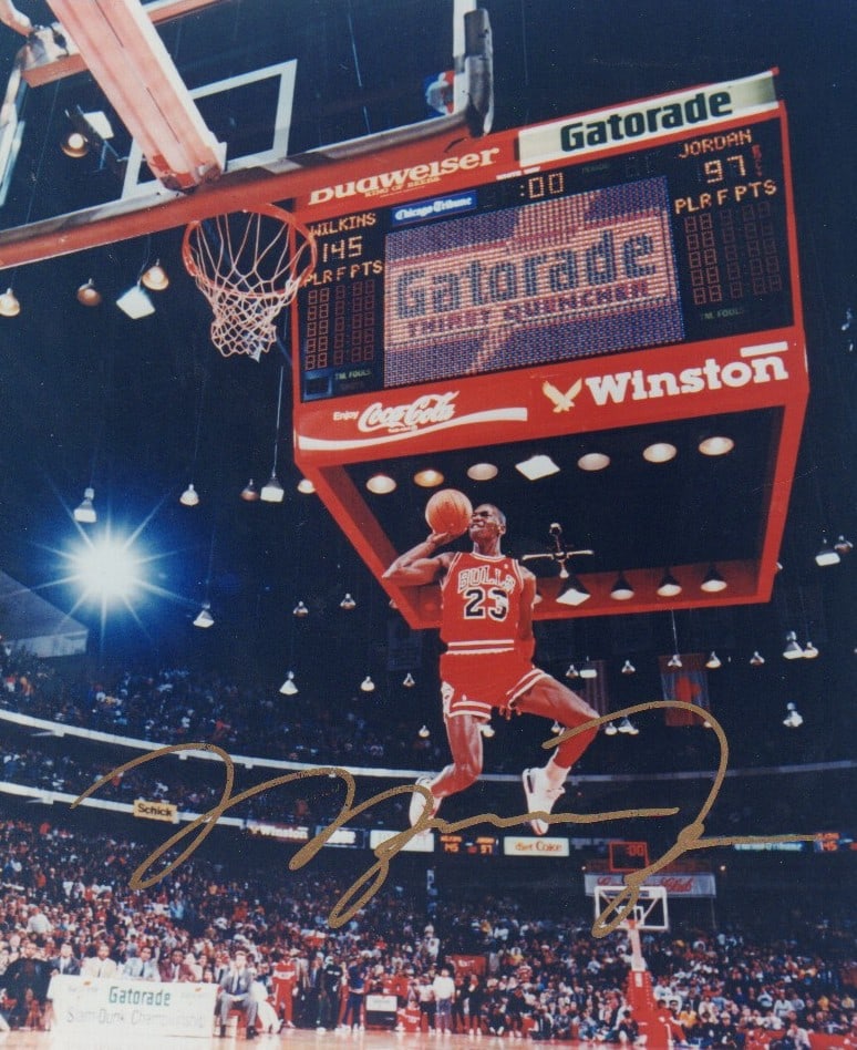 Michael Jordan signed photograph (1 of 1)