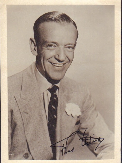 Fred Astaire signed photograph (1 of 1)