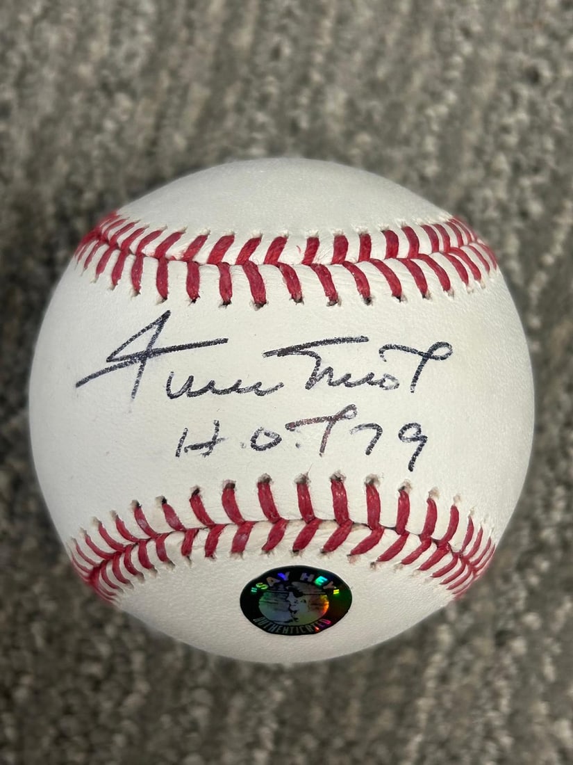 Willie Mays signed baseball (1 of 1)