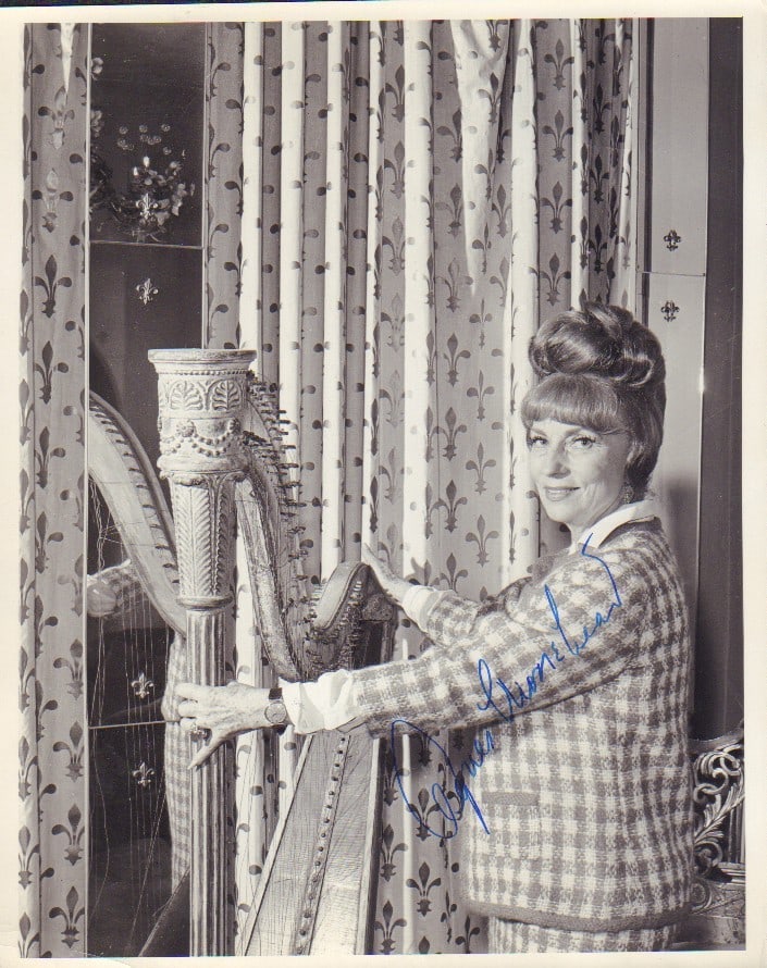 Agnes Moorehead signed photograph (1 of 1)