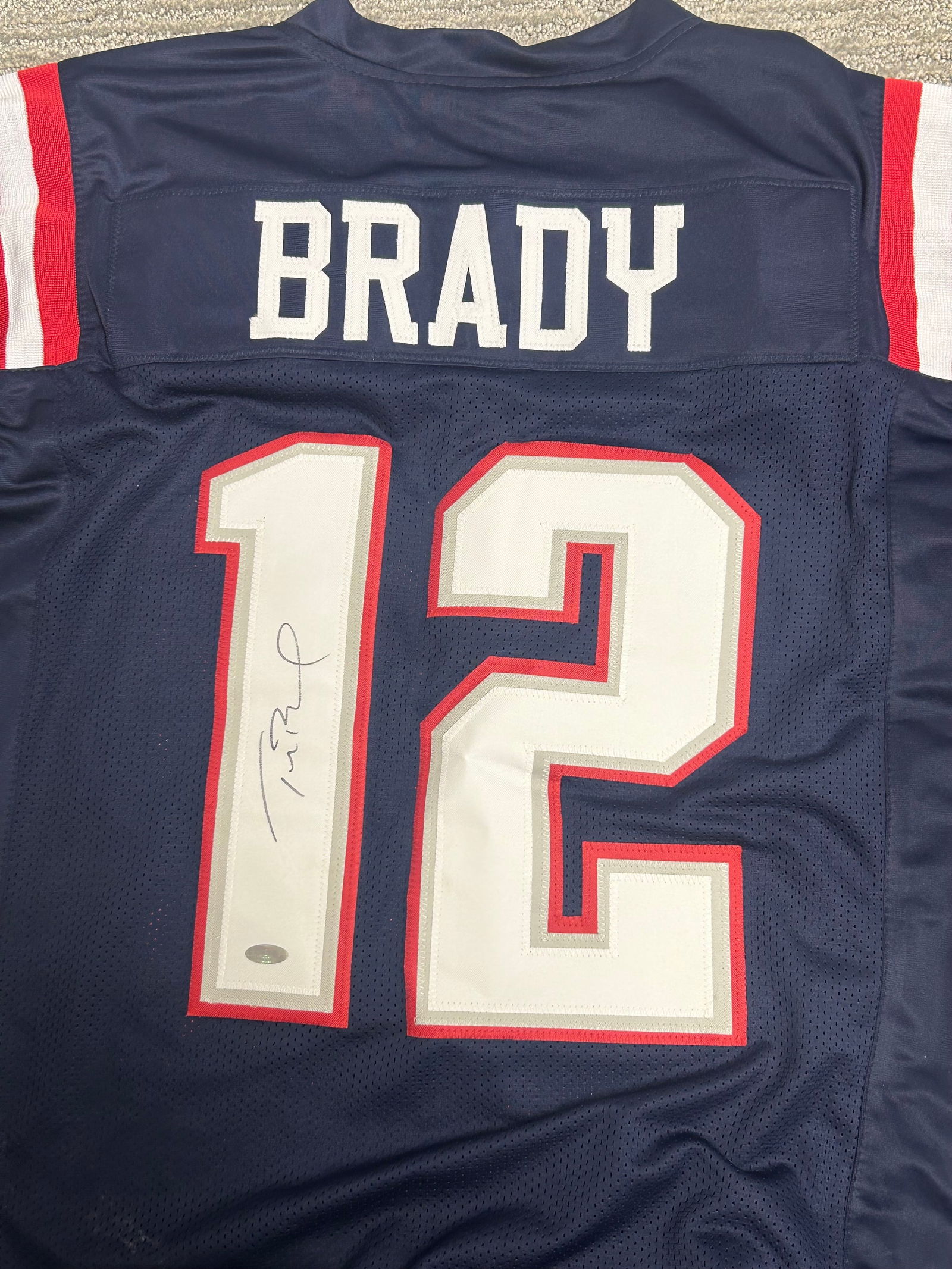 brady signed bucs jersey