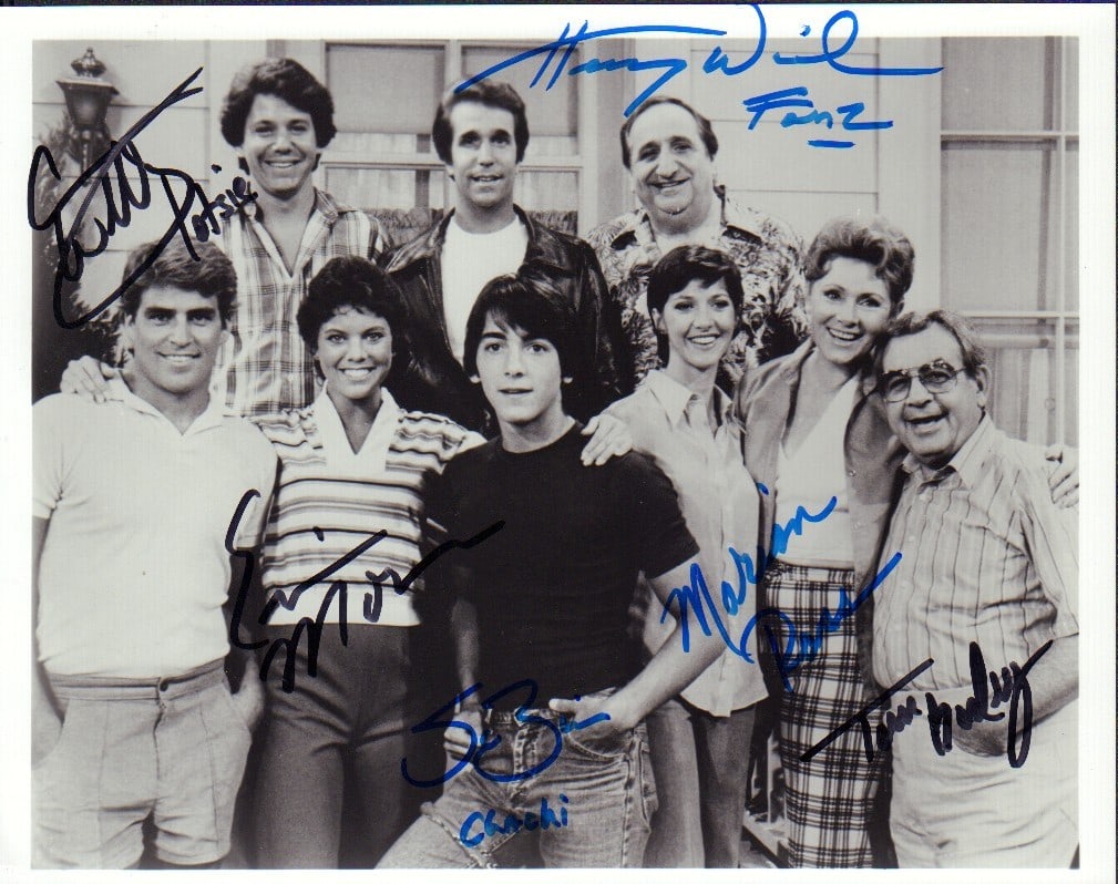 Happy Days cast signed photograph (1 of 1)