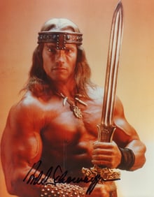 Arnold Schwarzenegger signed photograph