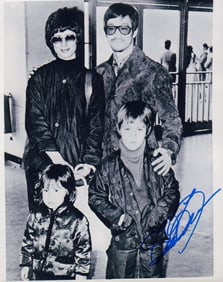 Shannon Lee signed photograph