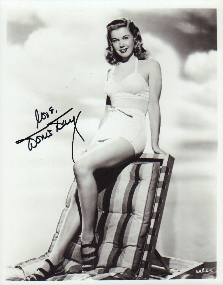 Doris Day signed photograph (1 of 1)
