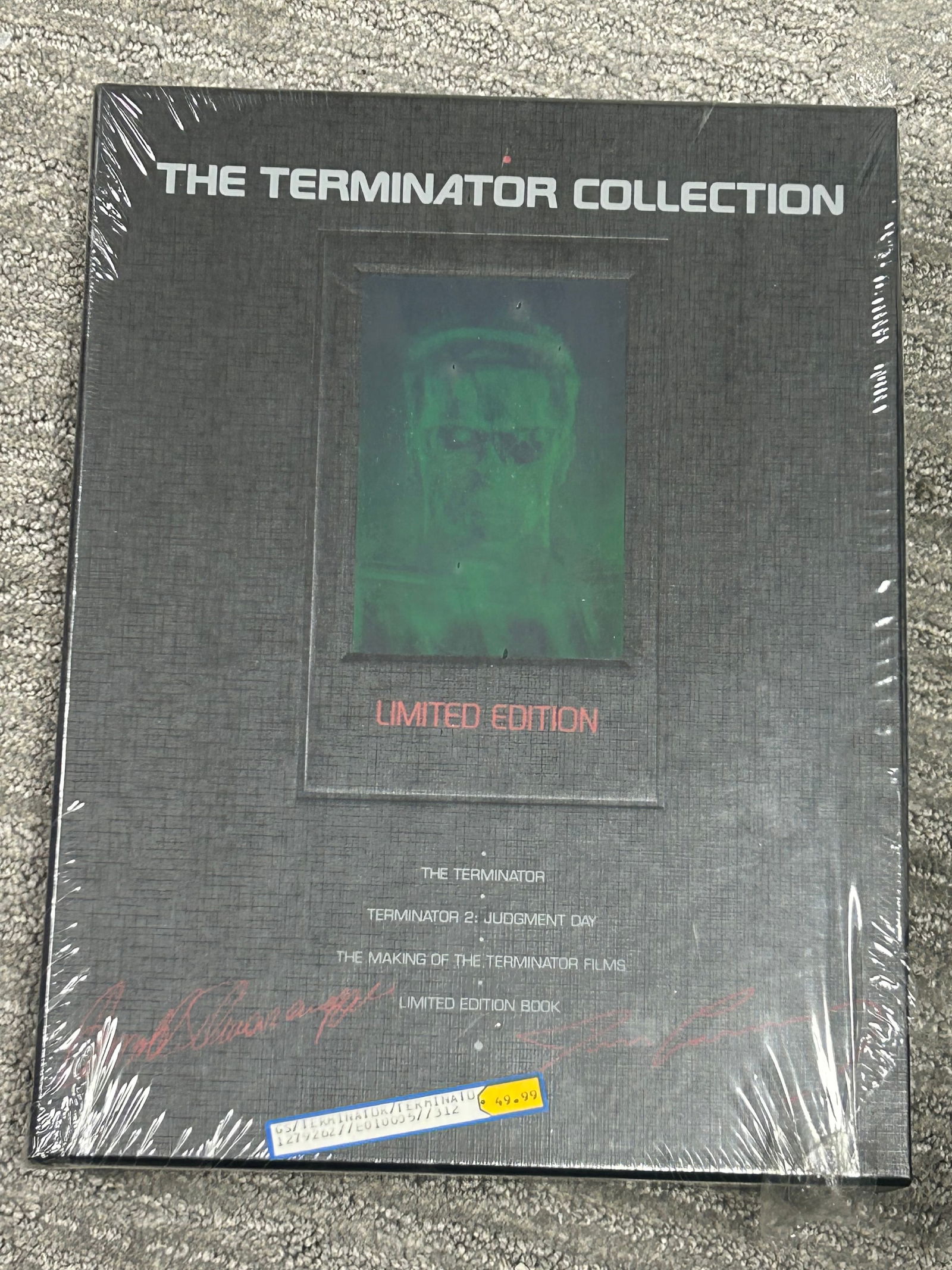 Terminator Schwarzenegger signed Lt Ed book (1 of 2)
