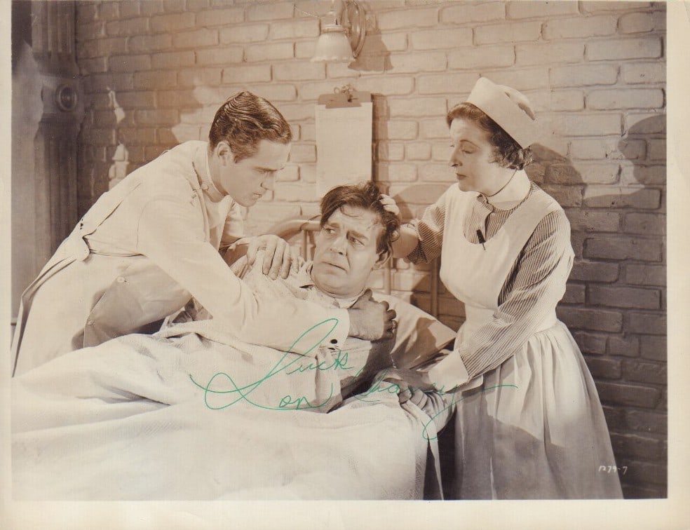 Lon Chaney Jr signed photograph (1 of 1)