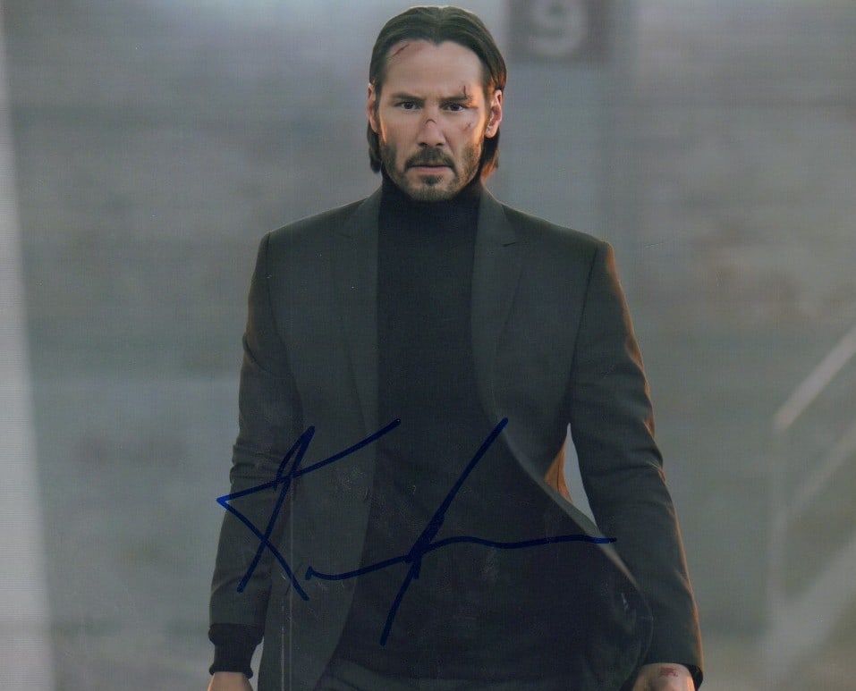 Keanu Reeves signed photograph (1 of 1)
