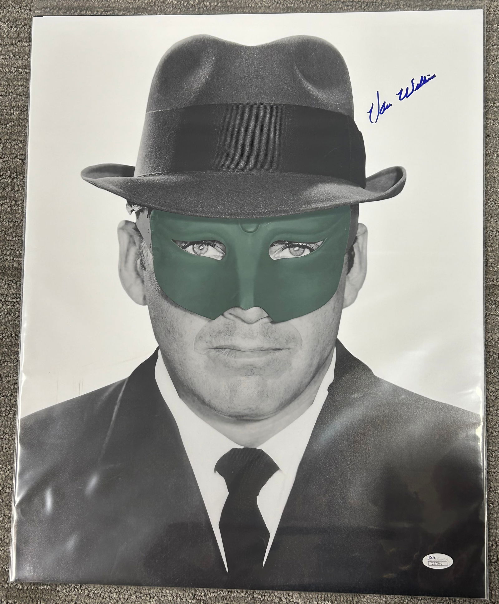 Van Williams Green Hornet signed photograph (1 of 1)