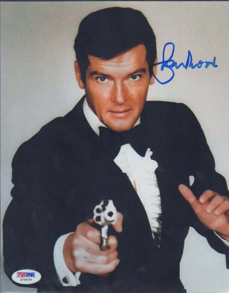 Roger Moore signed Bond photograph (1 of 1)