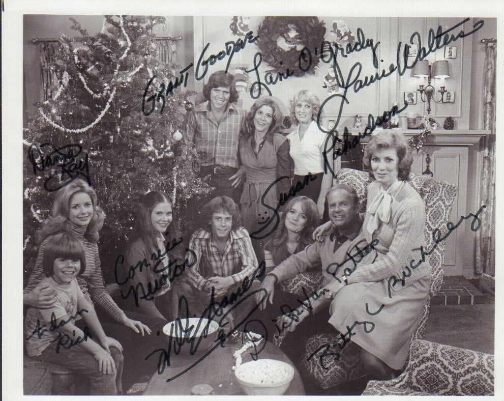 Eight is Enough cast signed photograph (1 of 1)