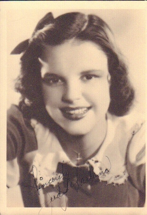Judy Garland signed photograph (1 of 1)