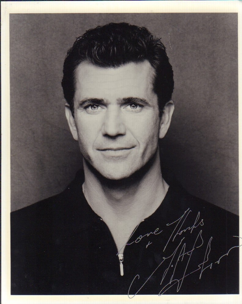 Mel Gibson signed photograph (1 of 1)
