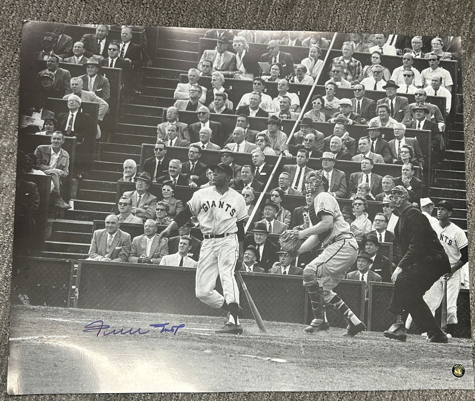Willie Mays signed 16x20 photograph (1 of 1)