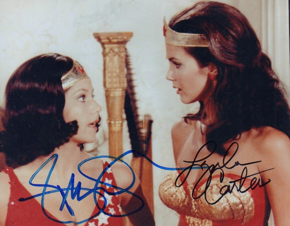 Wonder Woman signed photograph (1 of 1)