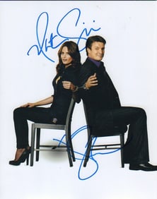 Castle cast signed photograph