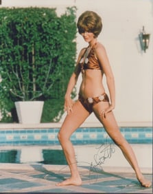 Jaclyn Smith signed photograph