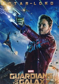 Chris Pratt signed 11x17 photograph