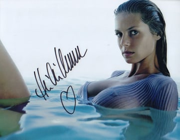 Heid Klum signed 11x14 photograph