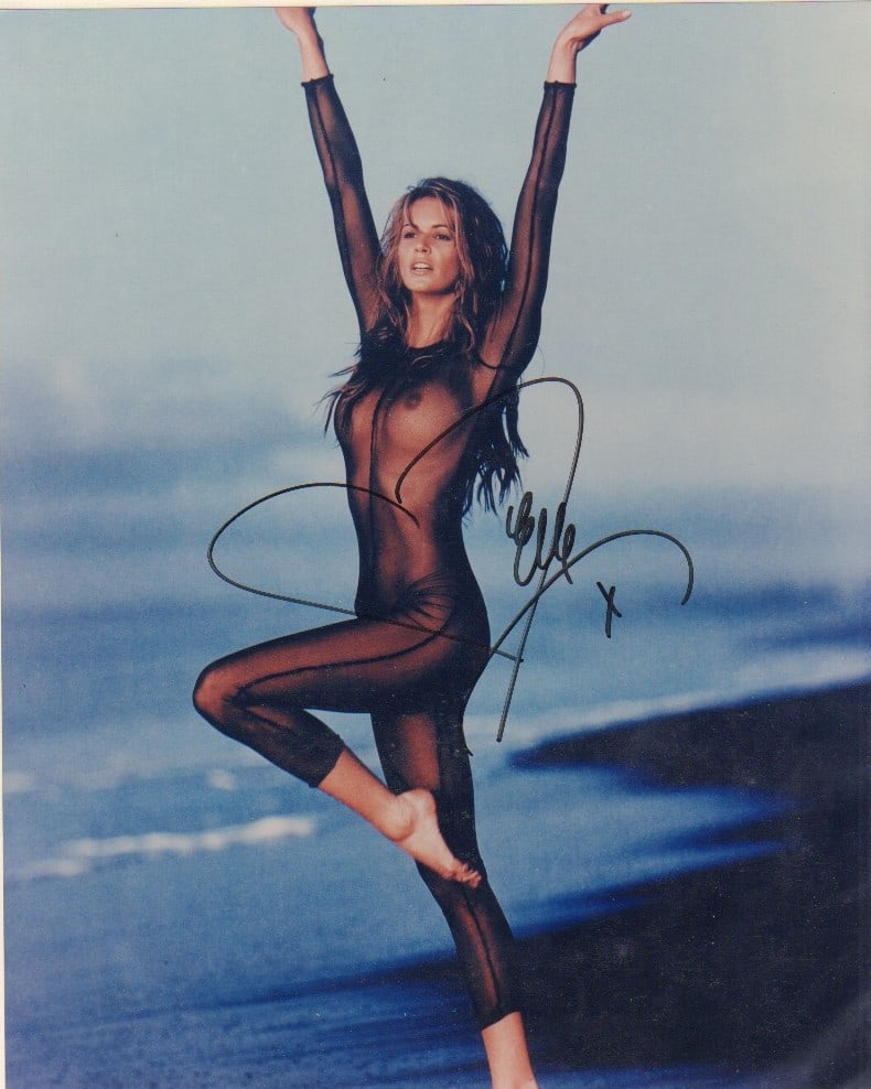 Elle MacPhearson signed photograph (1 of 1)