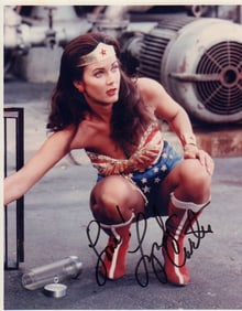Lynda Carter signed photograph Wonder Woman
