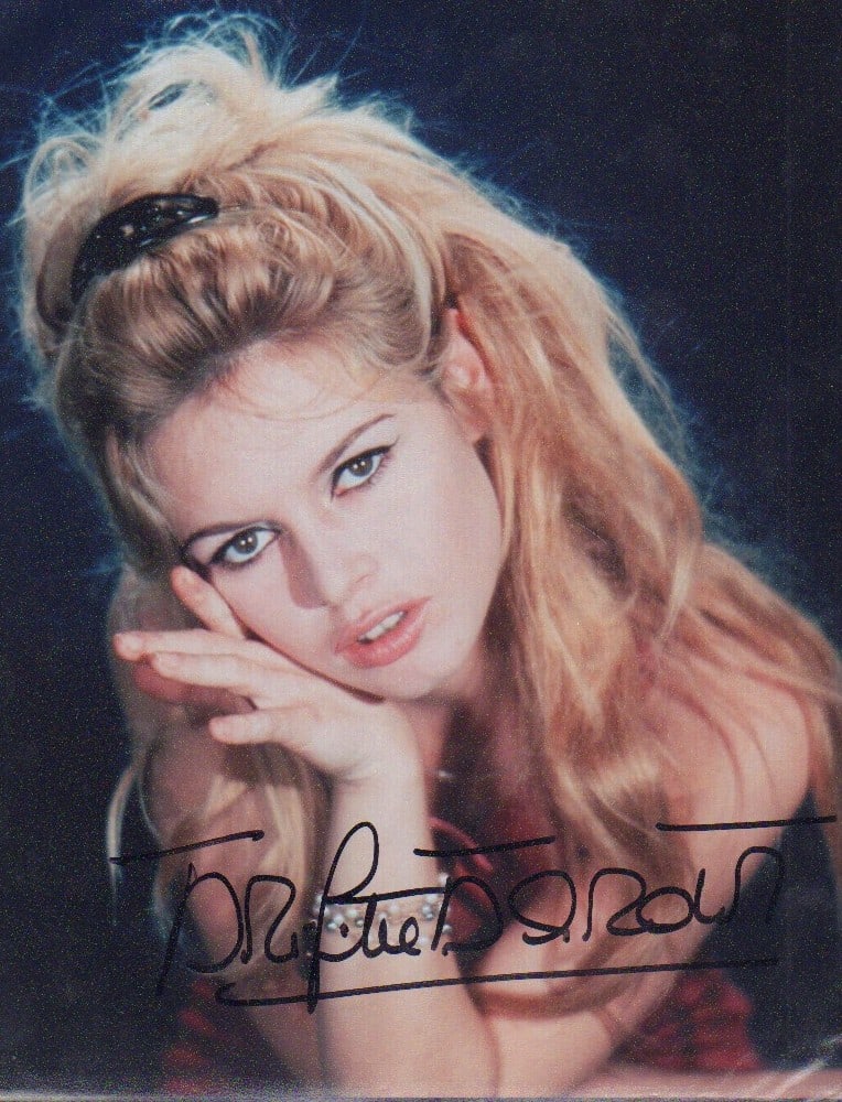 Bridget Bardot signed photograph (1 of 1)