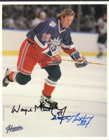 Wayne Gretzky signed photograph