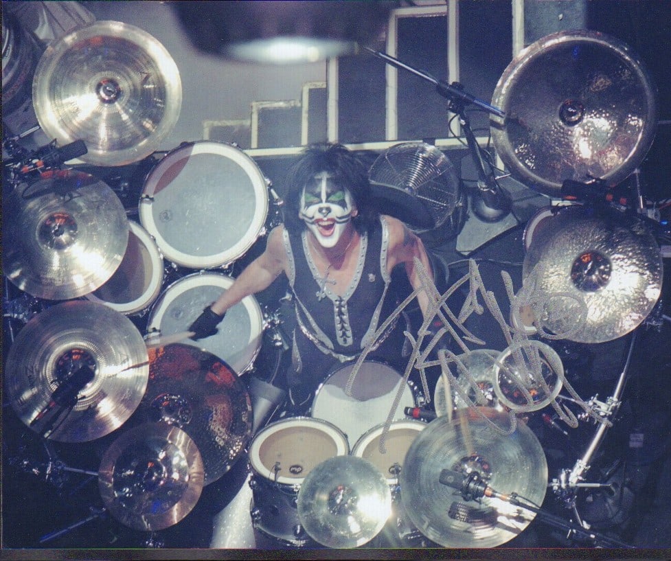 Peter Criss signed photograph (1 of 1)
