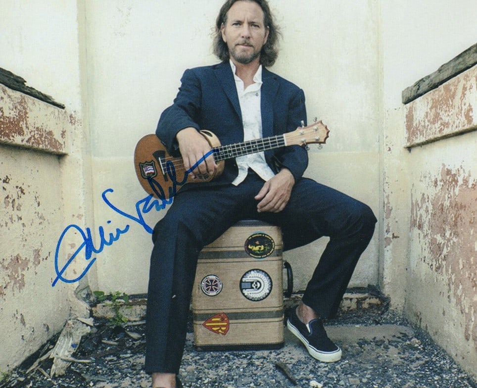 Eddie Vedder signed photograph (1 of 1)