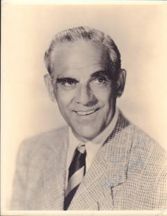 Boris Karloff signed photograph: A nice vintage fountain pen ink signed portrait of the horror master 8x10 not the usually found smaller images ! Deceased This item comes with a fully illustrated serial numbered letter of