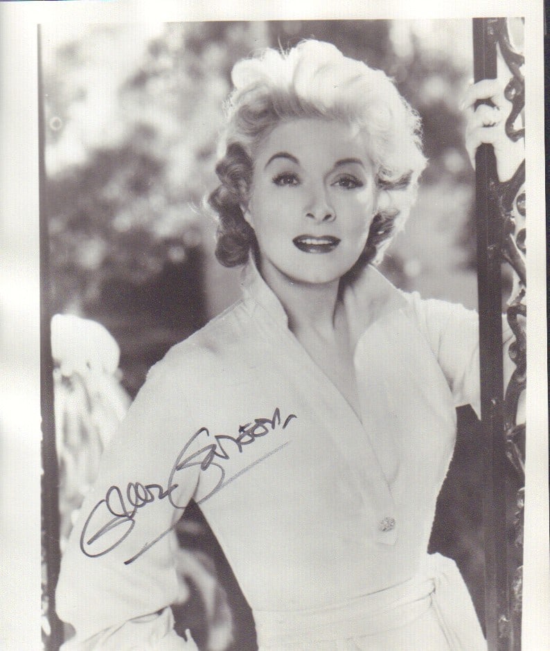 Greer Garson signed photograph (1 of 1)