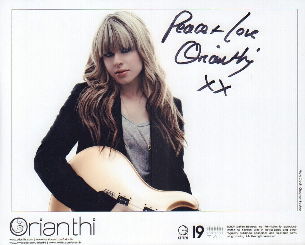 Orianthi signed photo (1 of 1)