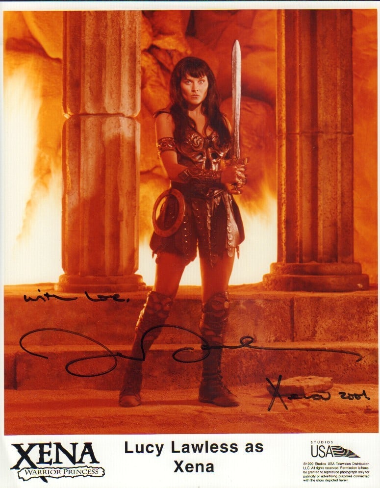 Lucy Lawless signed photo (1 of 1)