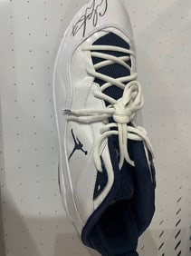 Carmelo Anthony signed worn shoes